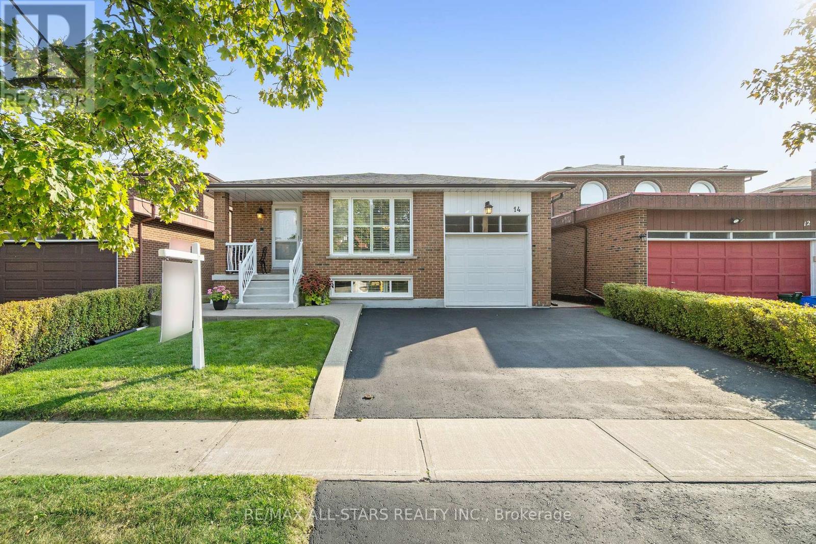 14 Barrington Cres, Markham, ON L3R 3H3