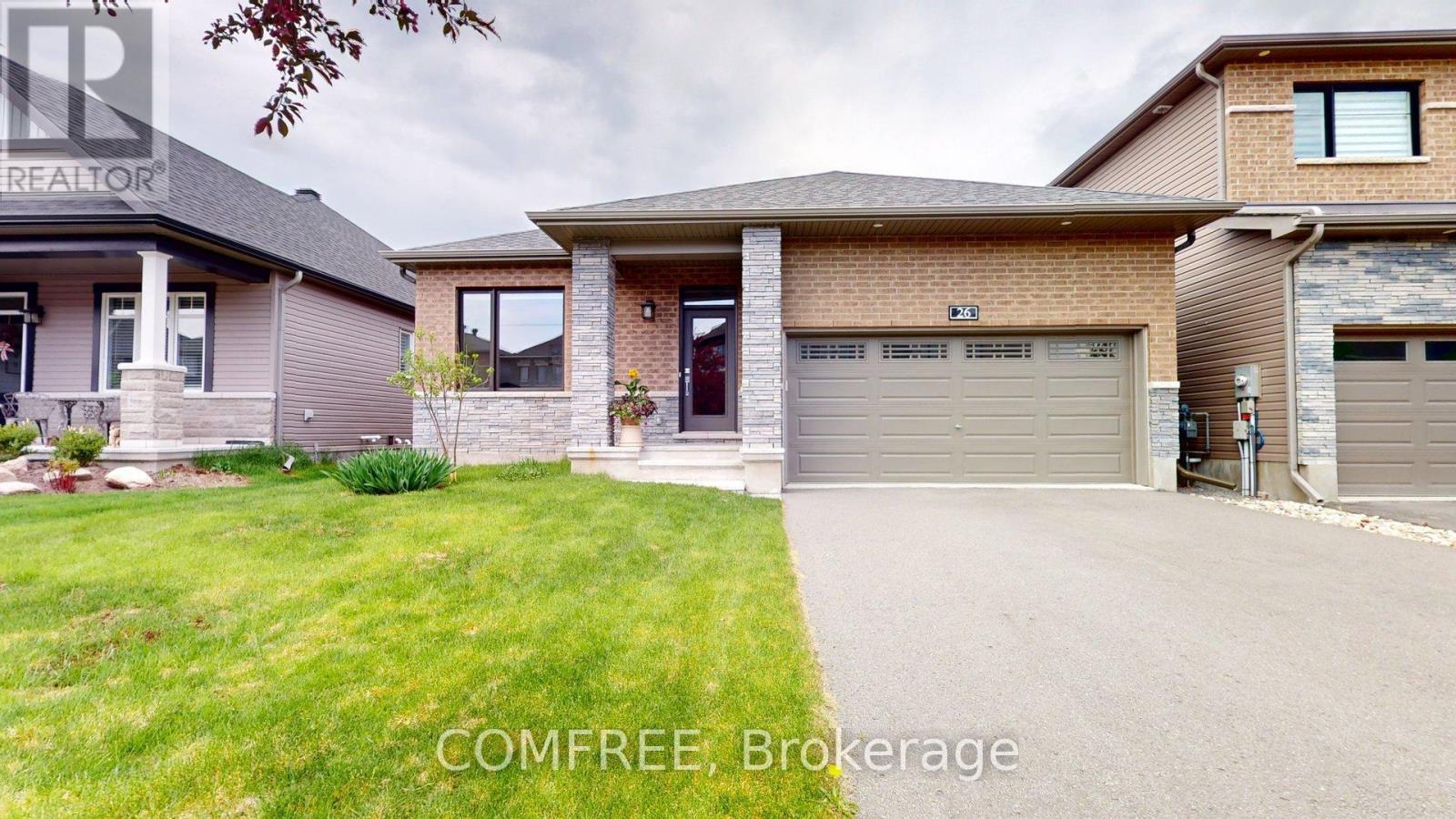 26 Stickleback Way, Ottawa, ON K4A 1K9