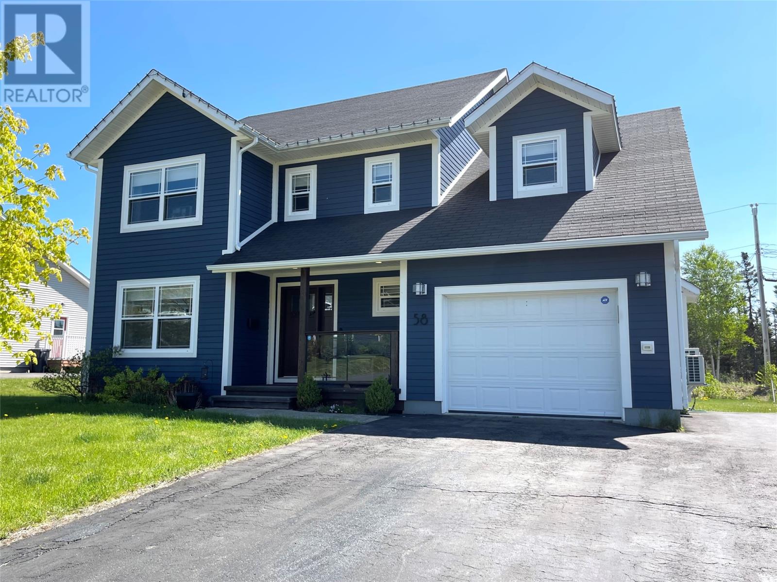 58 Sullivan St, Grand Falls-Windsor, NL A2A 2M2