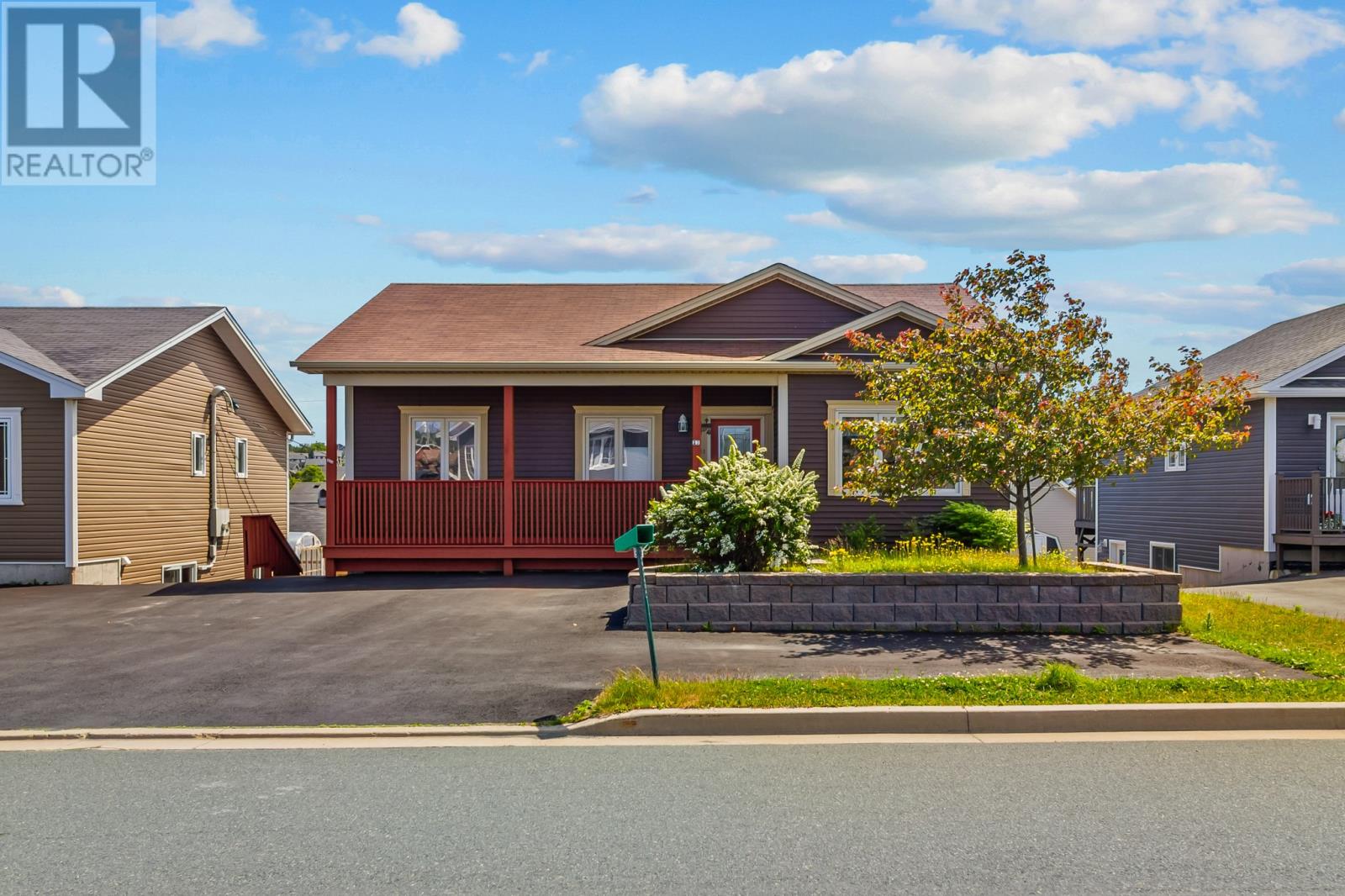 21 Agustus Ave, Conception Bay South, NL A1X 0G1