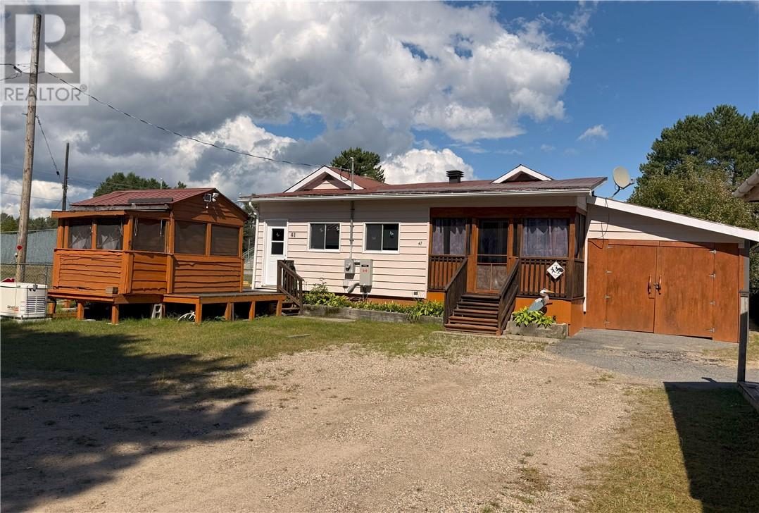 41 Mcgowan St, Gogama, ON P0M 3C0