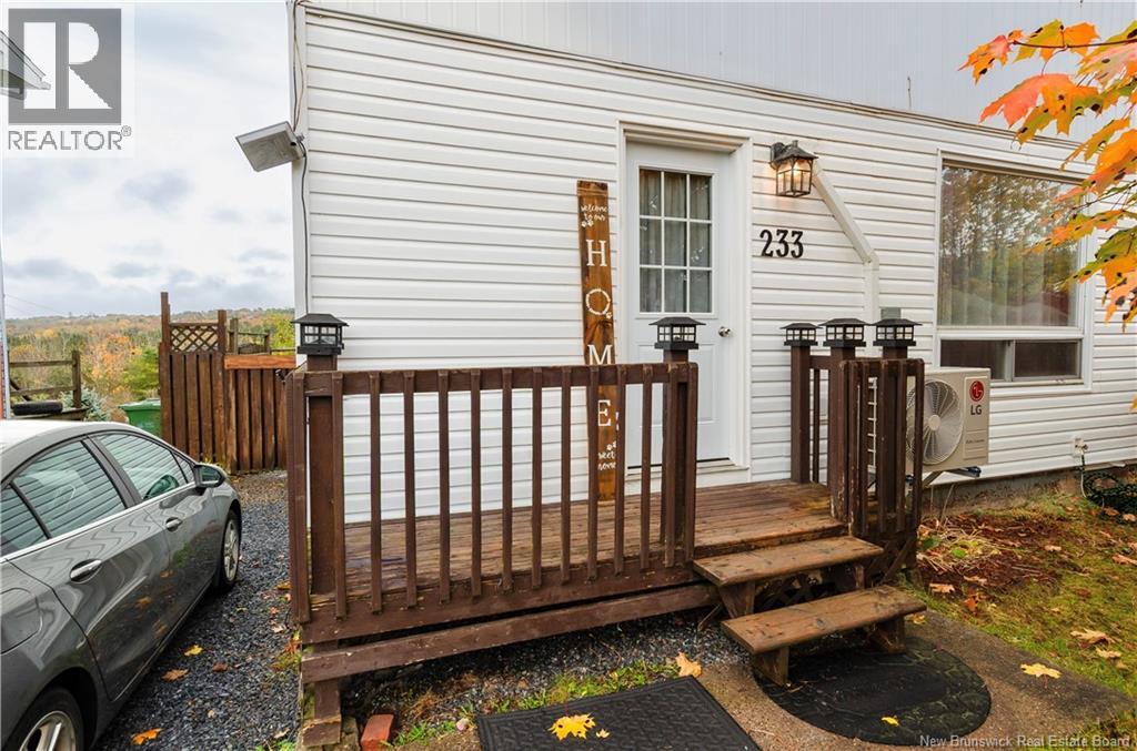 233 Mark Dr, Saint John, NB E2J 3X6