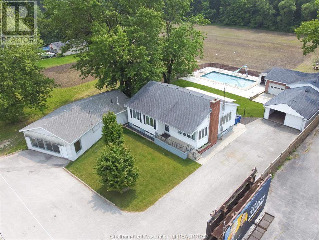556 Bloomfield Rd, Chatham-Kent, ON N7M 5J5