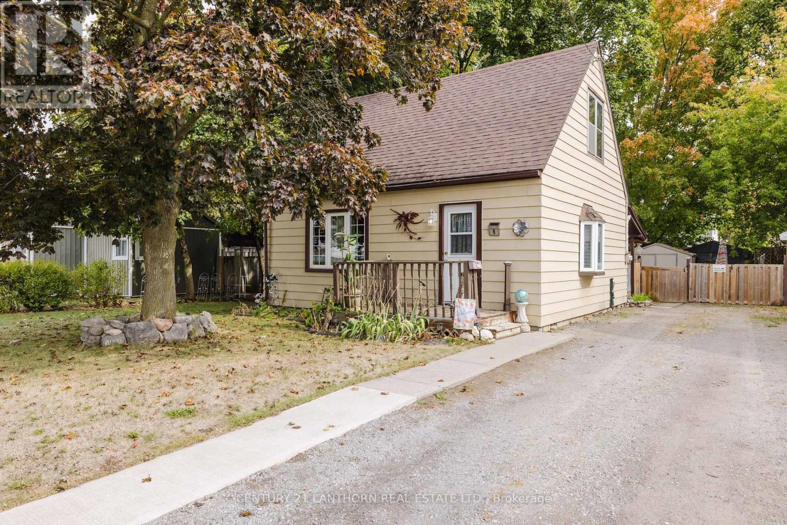 8 Johnson Rd, Quinte West, ON K8V 2W6