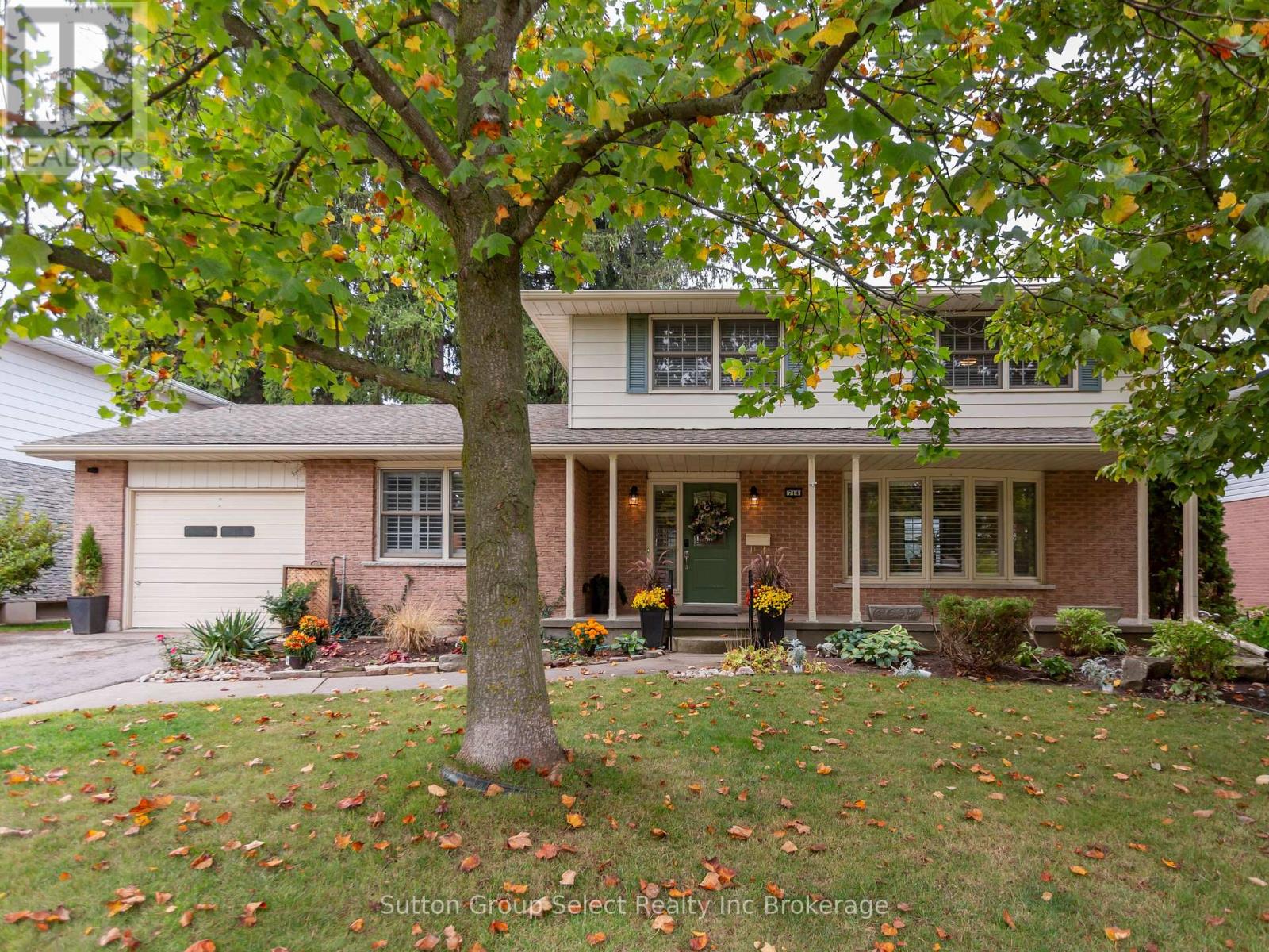 714 Gladstone Dr, Woodstock, ON N4S 5S9