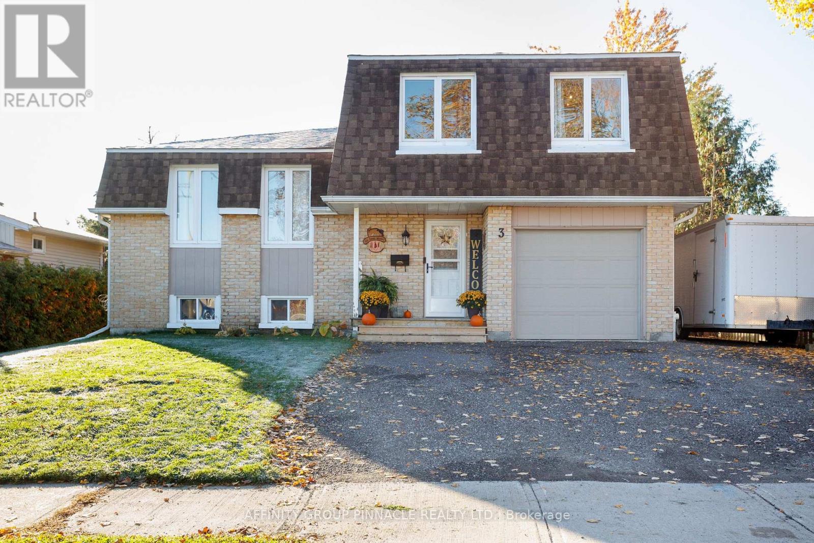 3 Edwin St, Kawartha Lakes, ON K9V 4X9