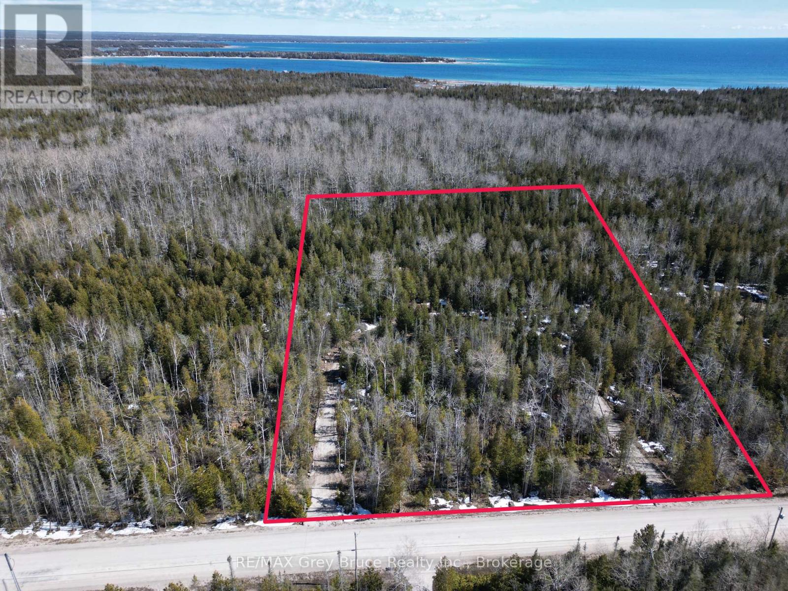 31 Baise Ave, Northern Bruce Peninsula, ON N0H 2R0