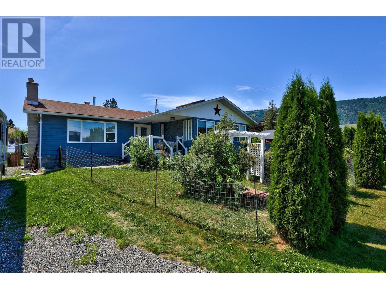 234 Aspen Dr, Chase, BC V0E 1M0