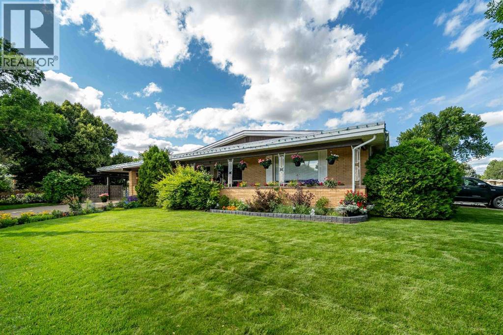 20 Street Se Unit 1998, Medicine Hat, AB T1A 2B9