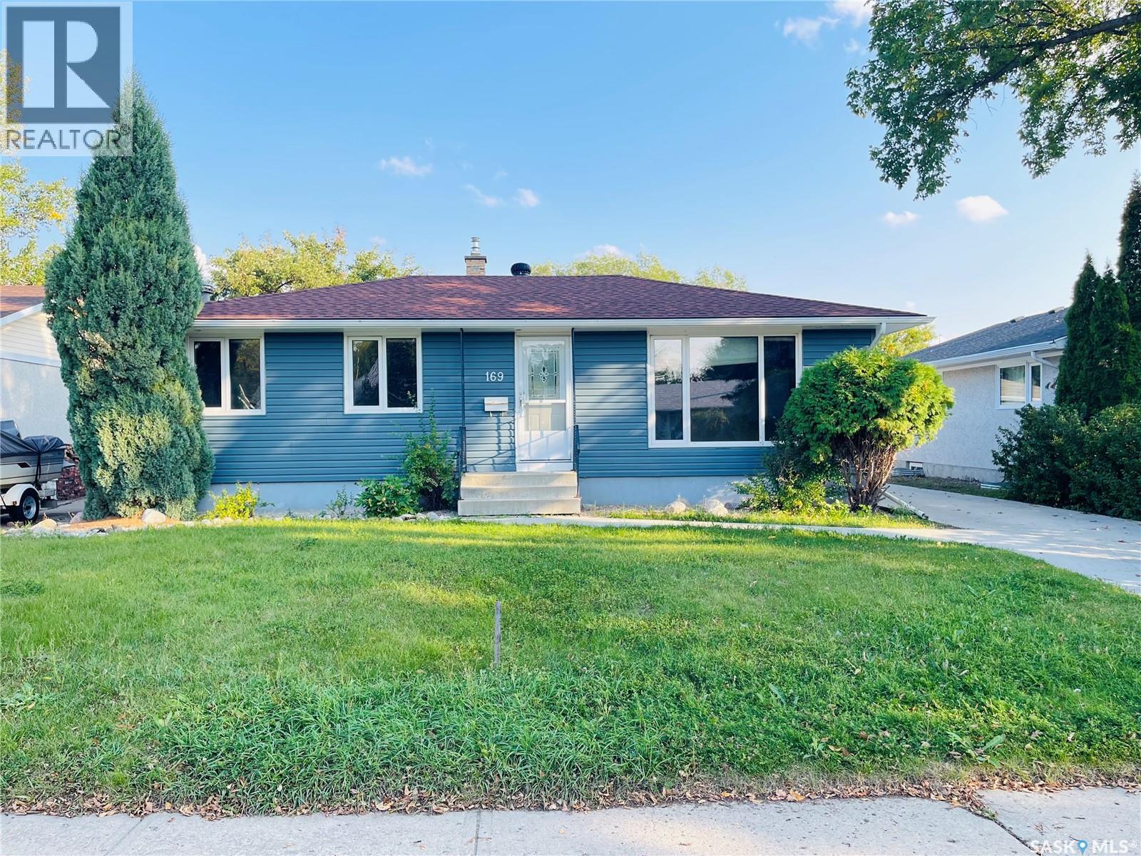 169 Birchwood Cres, Regina, SK S4S 5S3
