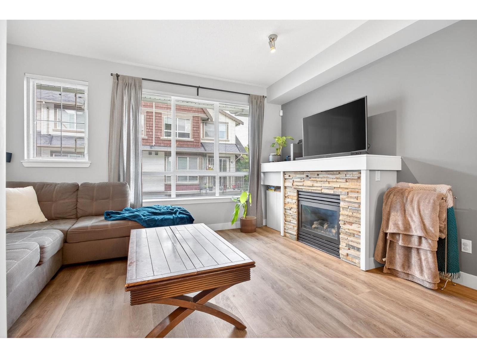 7155 189 Street Unit 12, Surrey, BC V4N 5S8