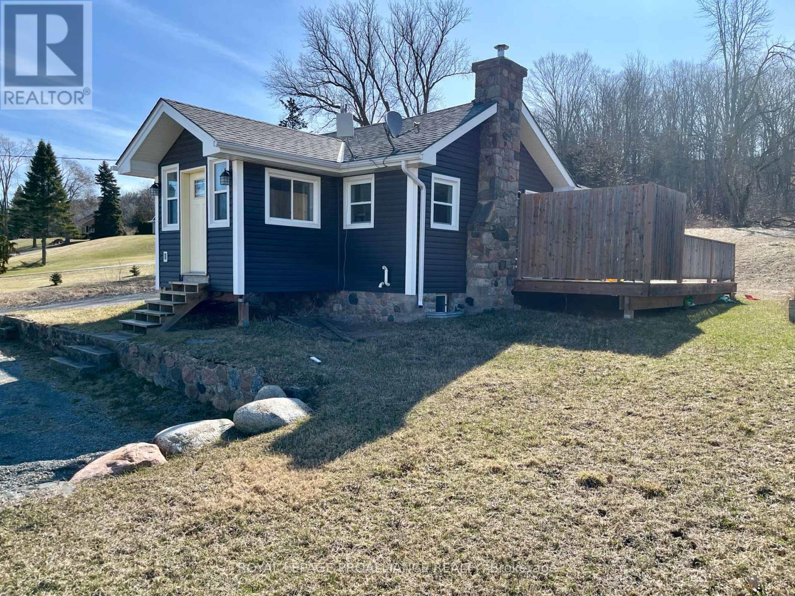 2237 County Rd 3, Prince Edward County Ameliasburgh, ON K0K 1L0