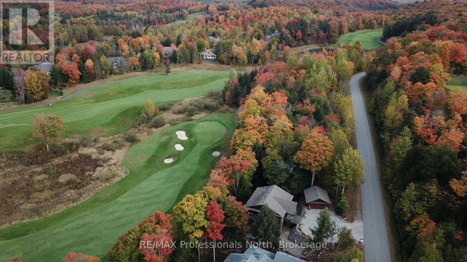 41 Clubhouse Dr, Huntsville, ON P1H 1B1