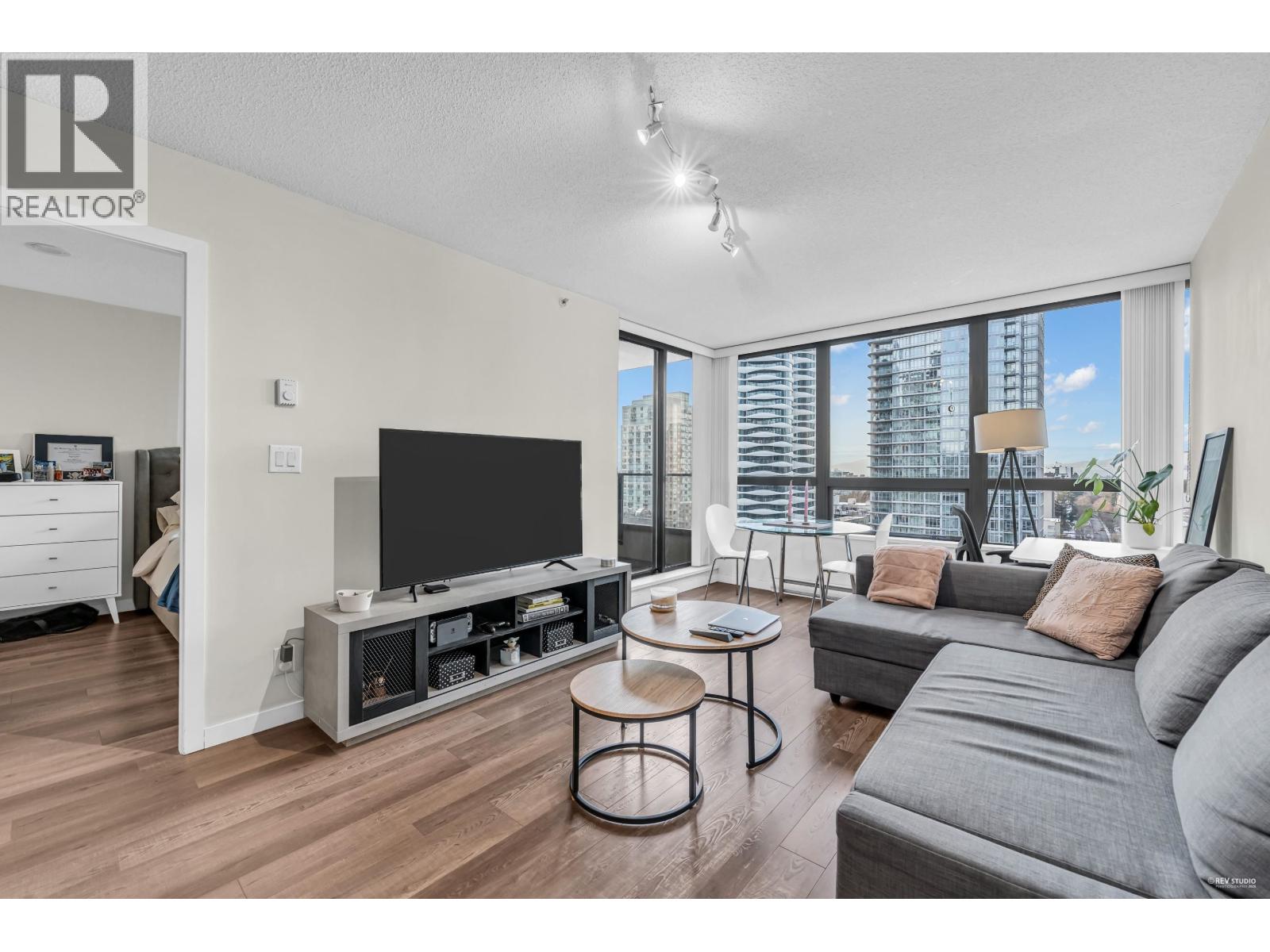 938 Smithe Street Unit 1609, Vancouver, BC V6Z 3H8