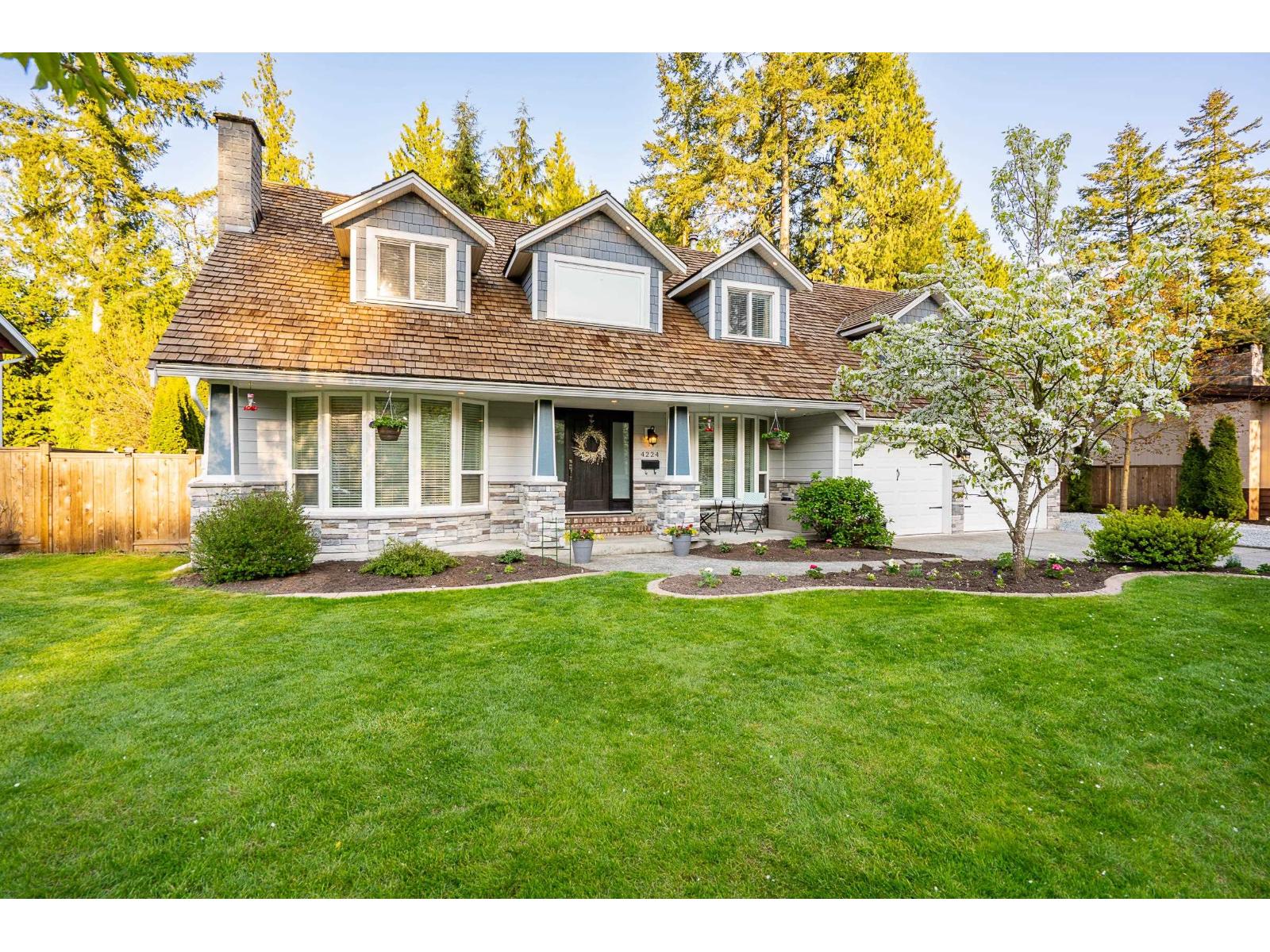 196 Street Unit 4224 #b, Langley, BC V3A 1B1
