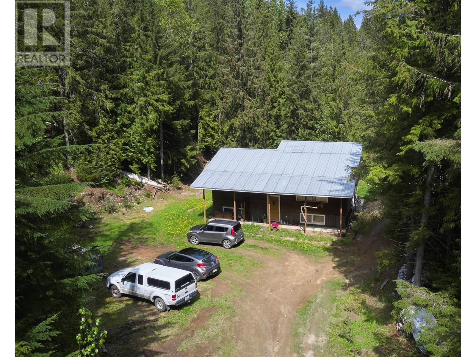 43 Hall Rd, Enderby, BC V0E 1V3