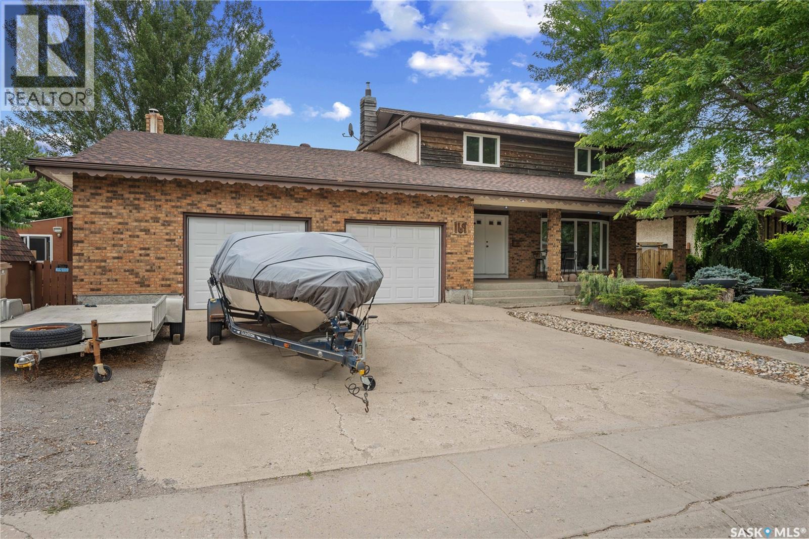 169 Dalgliesh Dr, Regina, SK S4R 7Y9