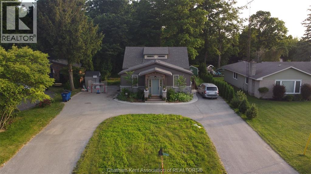 22788 Creek Rd, Chatham, ON N7M 0L4