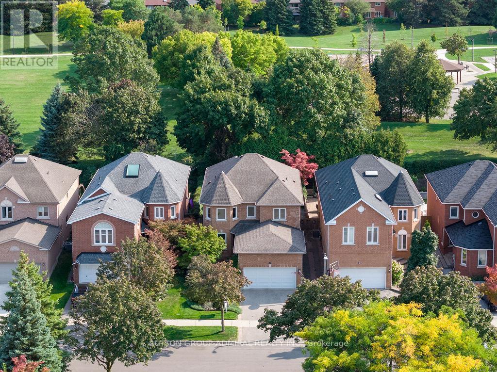 40 Joshua Ct, Vaughan, ON L4J 8B6