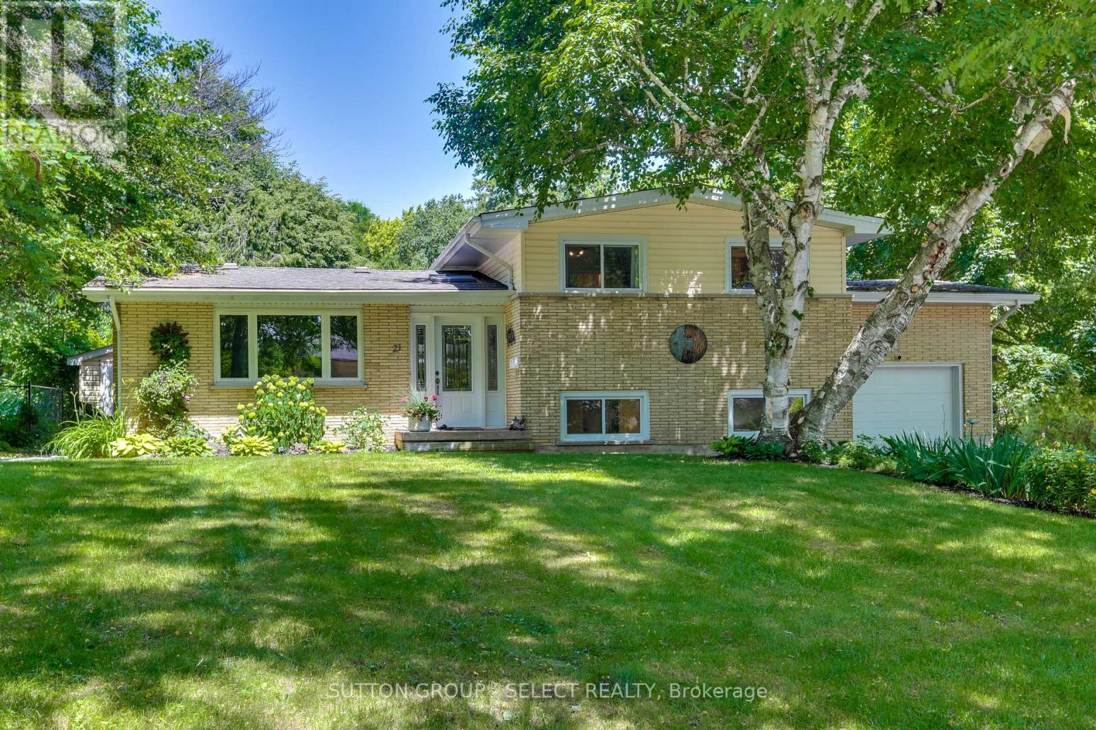 21 Brentwood Cres, London, ON N6G 1X4