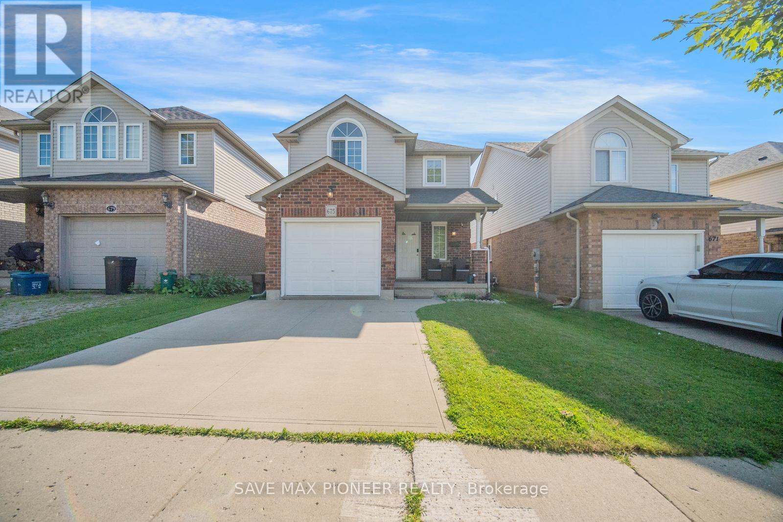 675 Karlsfeld Rd, Waterloo, ON N2T 2V3