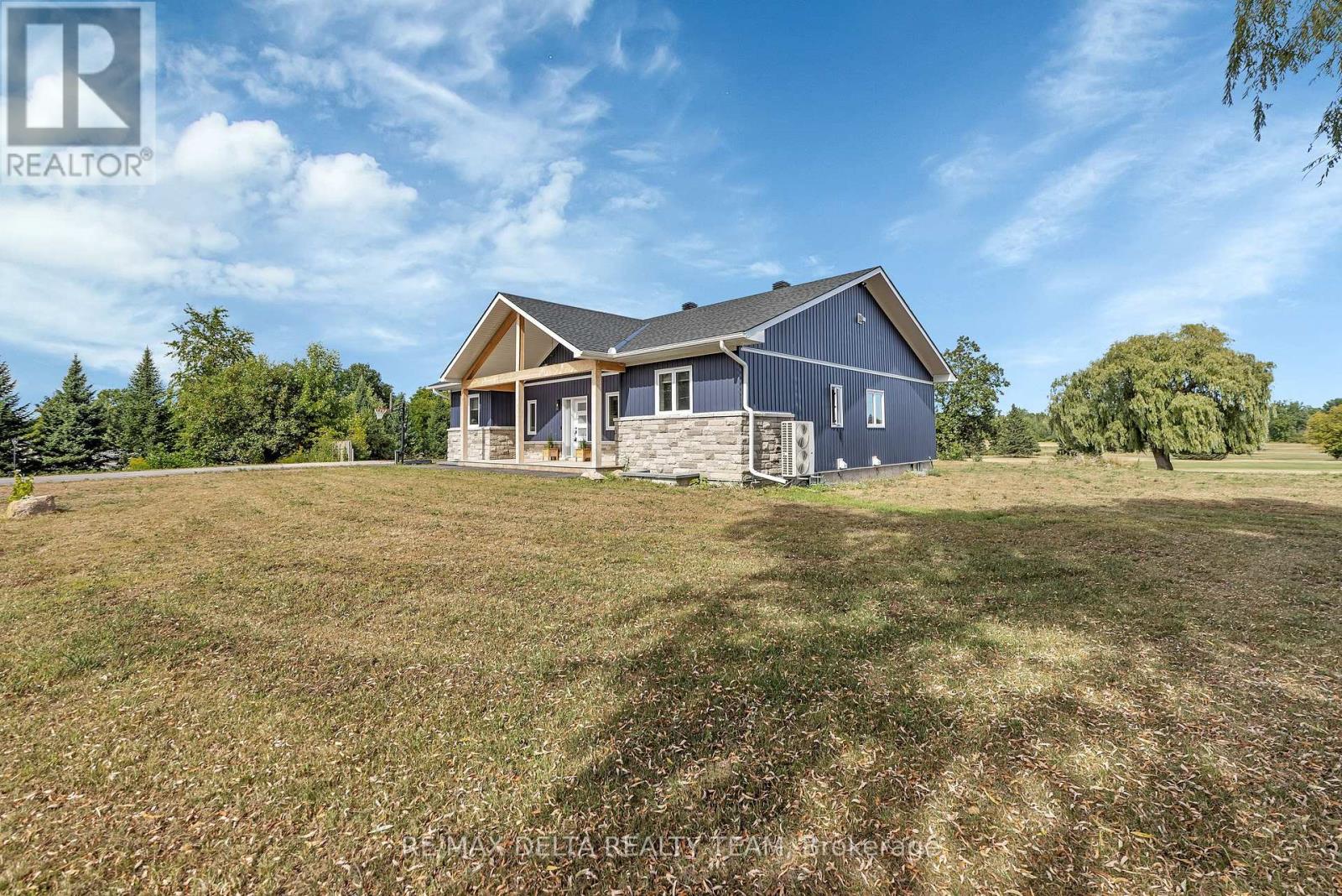 4645 Mcneely Rd Rd, Ottawa, ON K4B 1J1