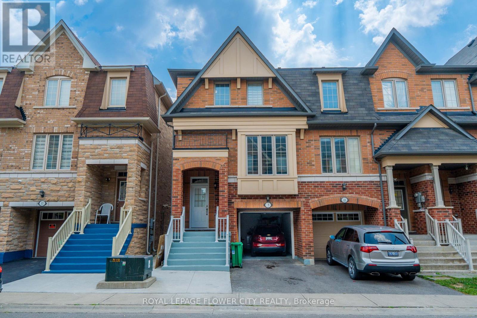 15 Sea Drifter Cres, Brampton Bram East, ON L6P 4A9