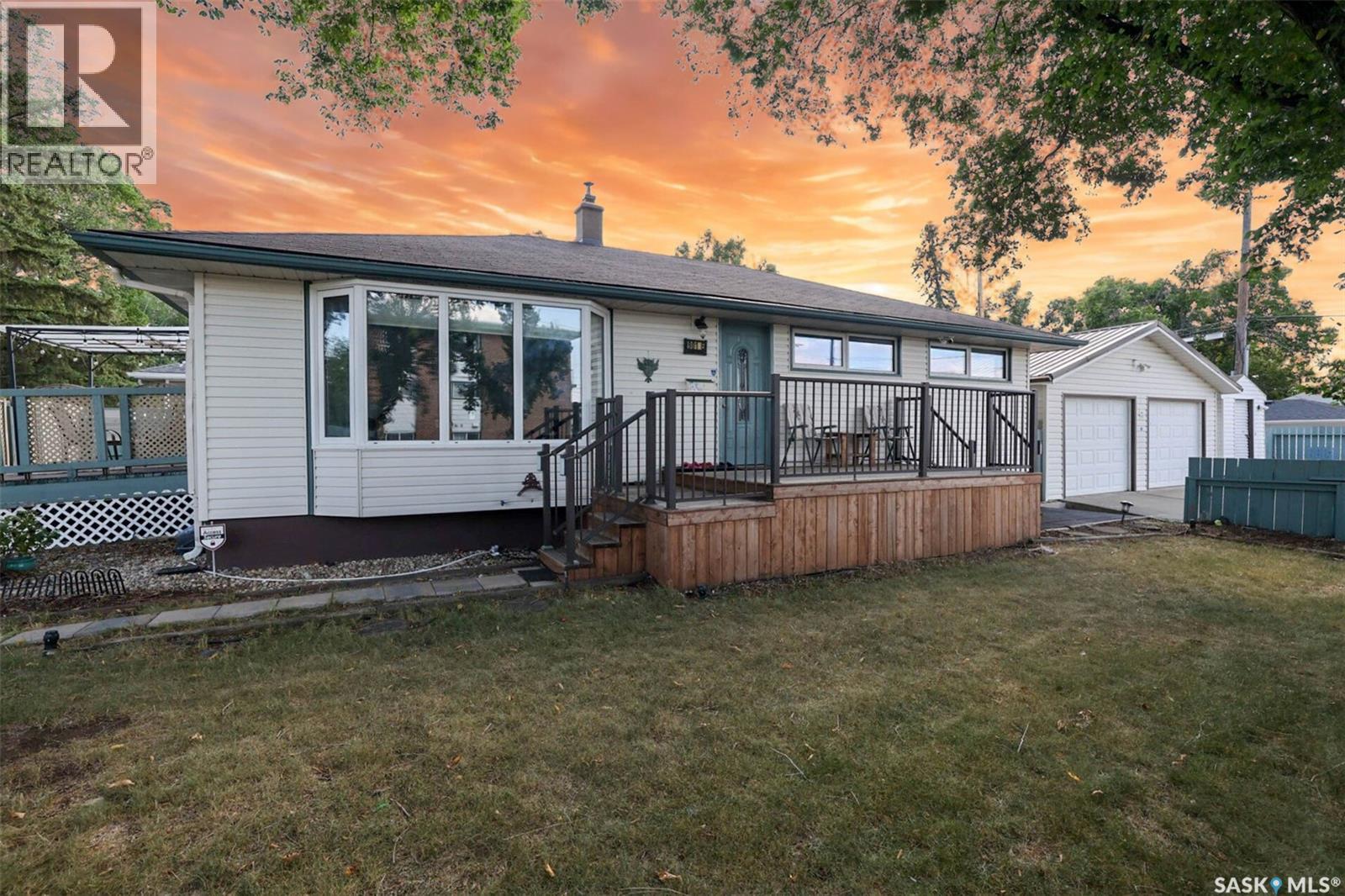 901 17 Avenue East, Regina, SK S4N 0Y9