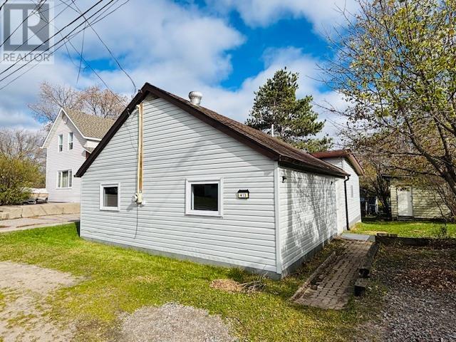 413 River St, Kenora, ON P0X 1C0
