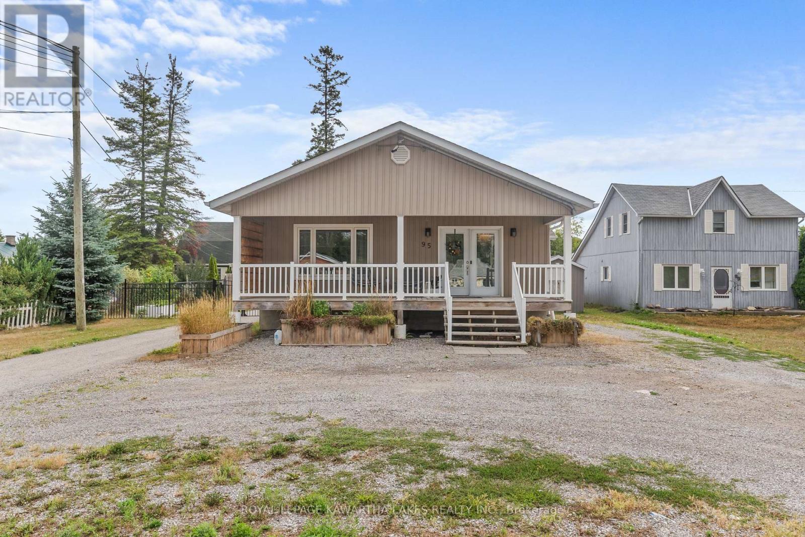 95 Lindsay St, Kawartha Lakes, ON K0M 1N0