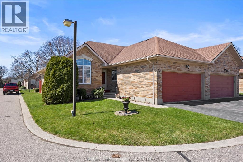 154 Semenyn Avenue Unit 24, Chatham, ON N7L 3S1