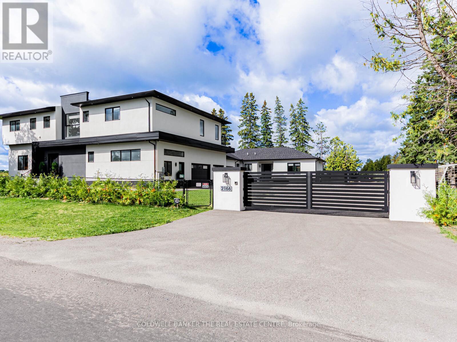 2166 10 Sideroad, Bradford West Gwillimbury, ON L3Z 2A4