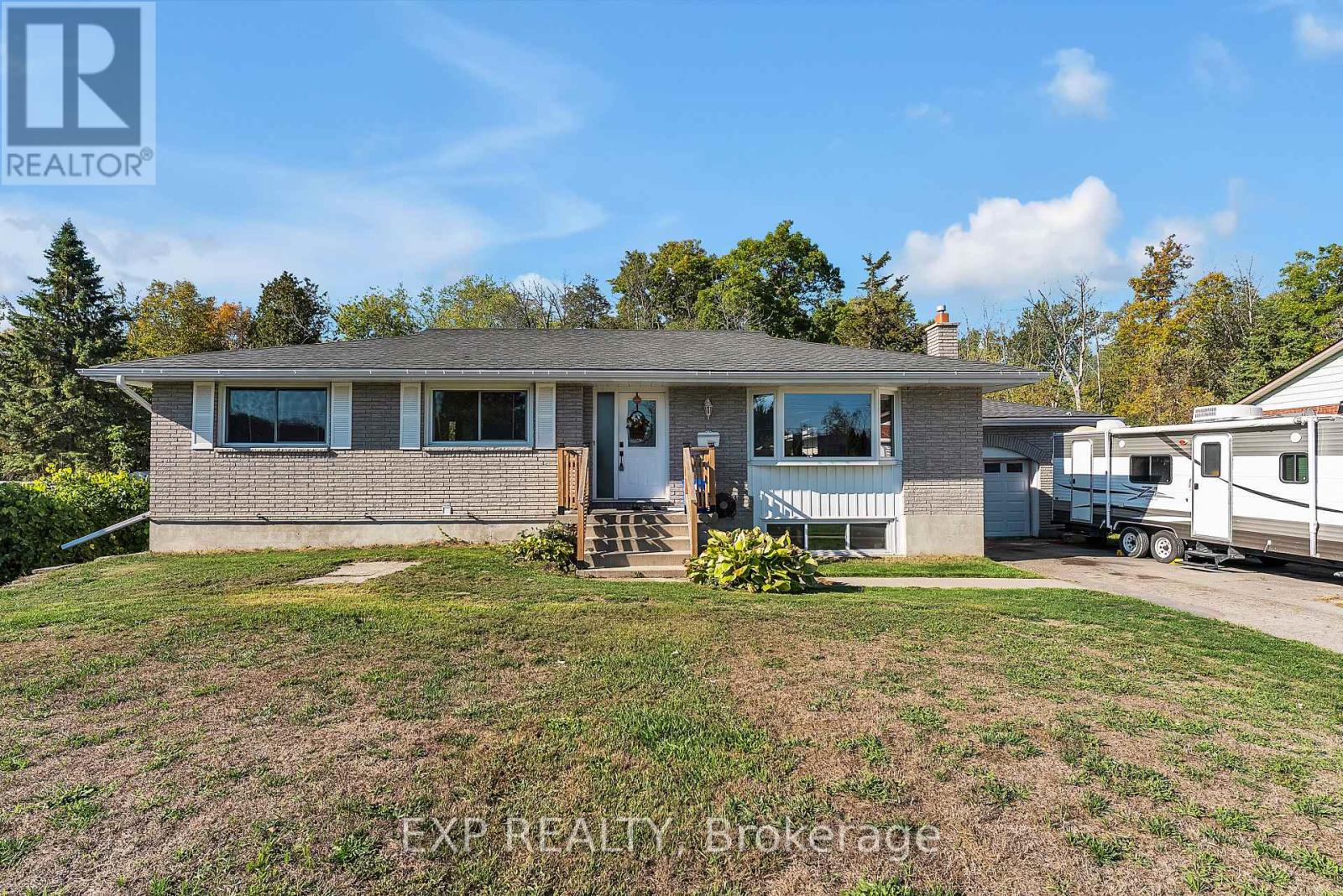130 Peterson St, Quinte West, ON K8V 5P8