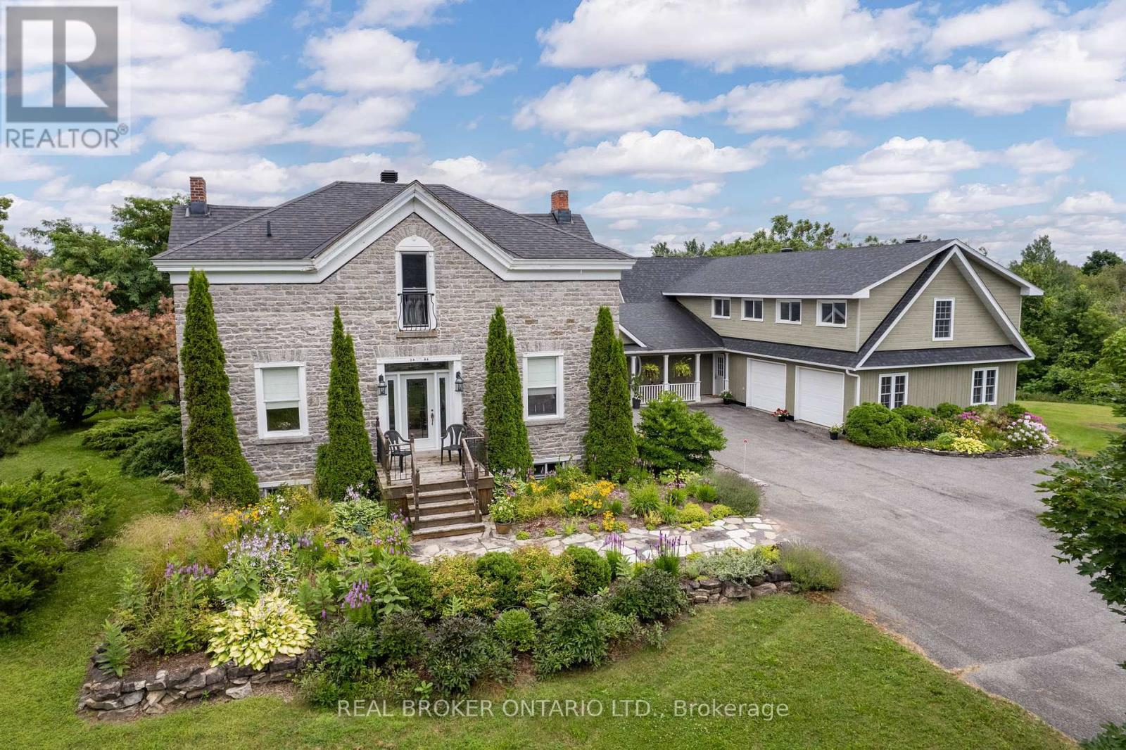 2486 County Rd 18 Rd, North Grenville, ON K0G 1J0