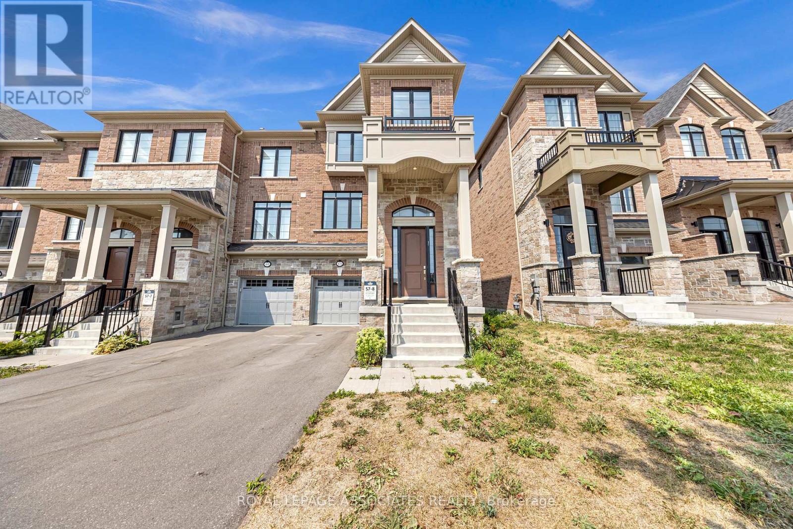 44 Elkington Cres, Whitby, ON L1P 0L7