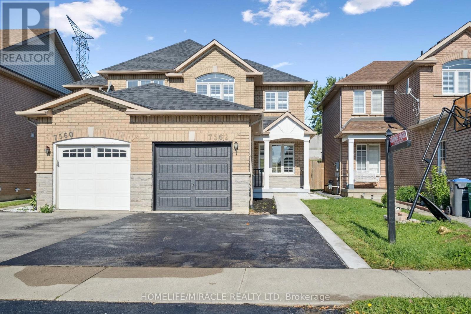 7562 Black Walnut Trl, Mississauga, ON L5N 8A9