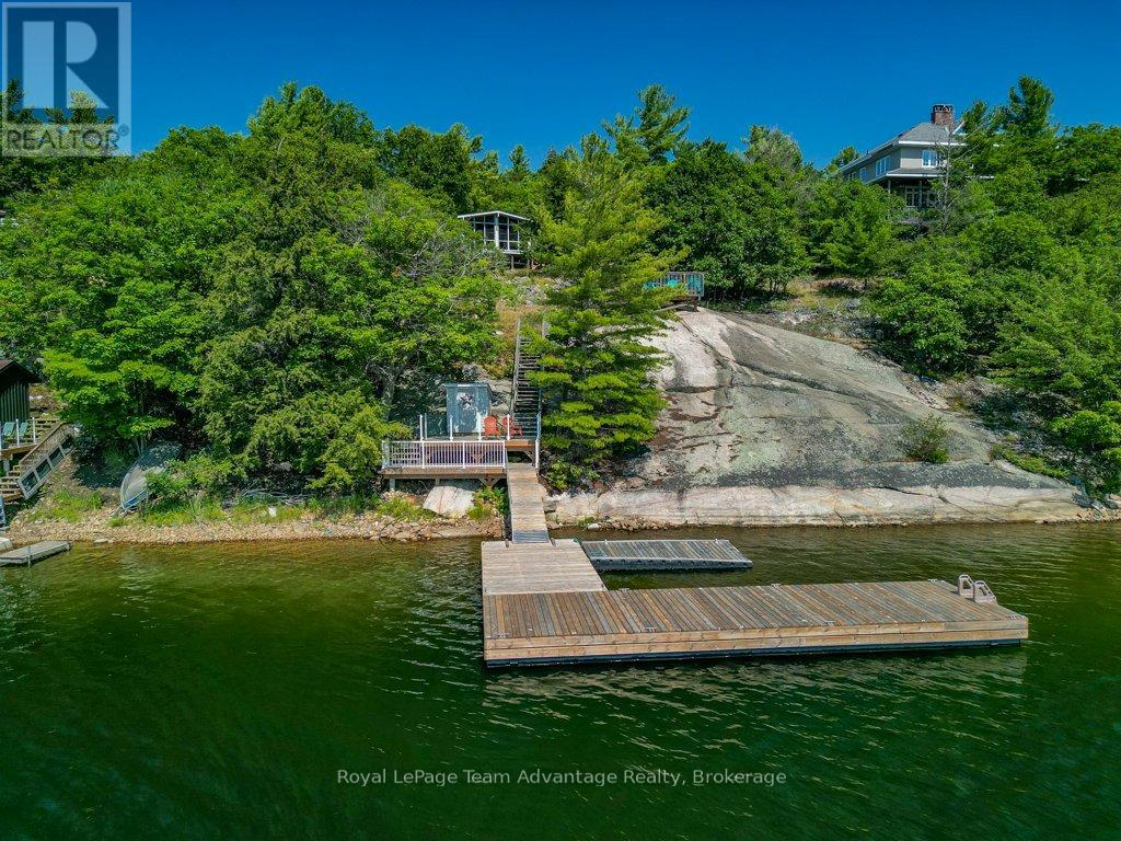 30 Rockcliffe Dr N, Carling, ON P0G 1G0