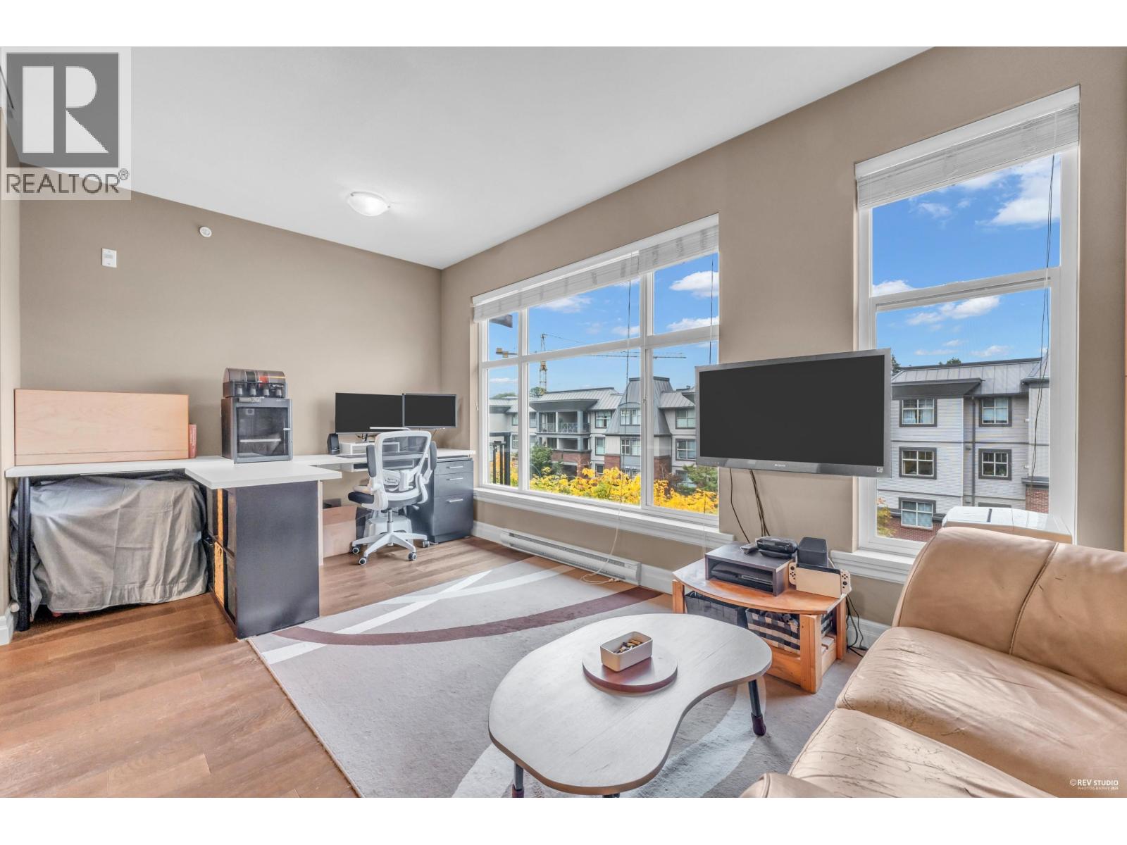 2343 Atkins Avenue Unit 404, Port Coquitlam, BC V3C 1Y7