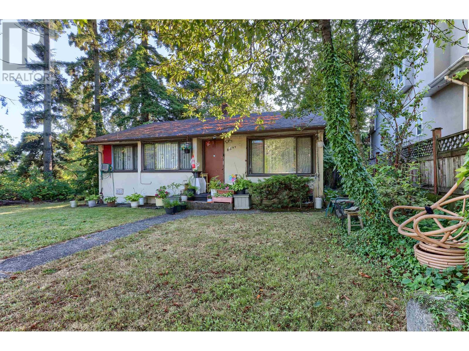 8287 Victoria Dr, Vancouver, BC V5P 4A7