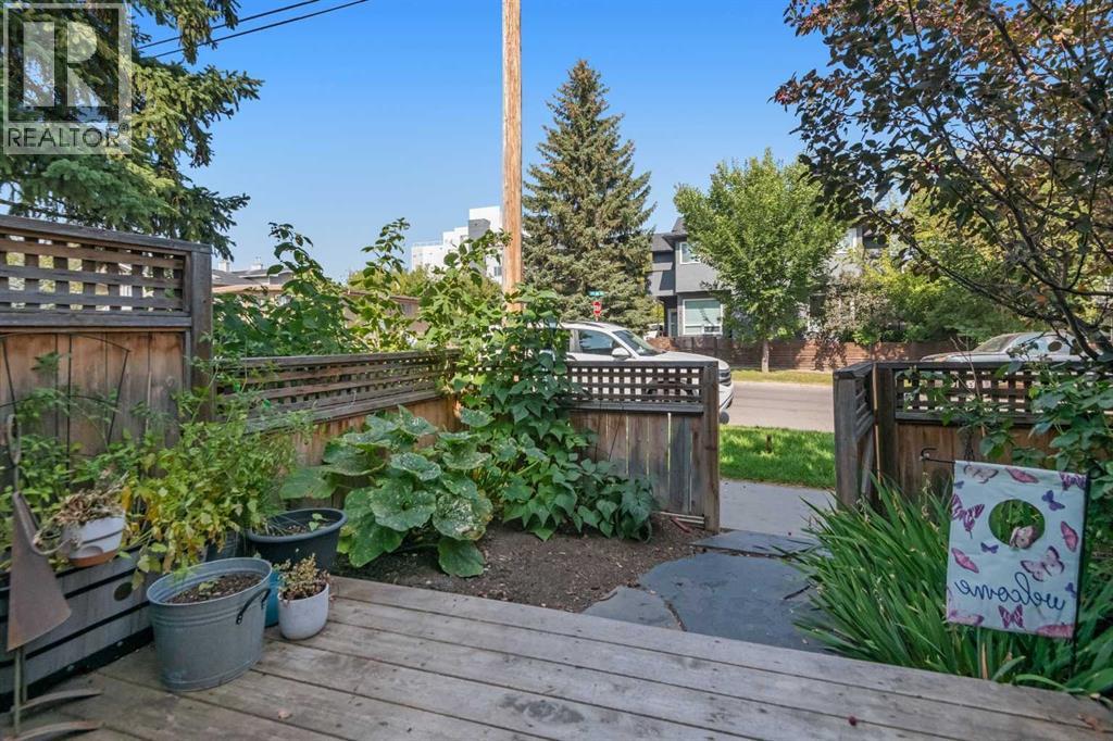35 Avenue Sw Unit 2043, Calgary, AB T2T 2E2