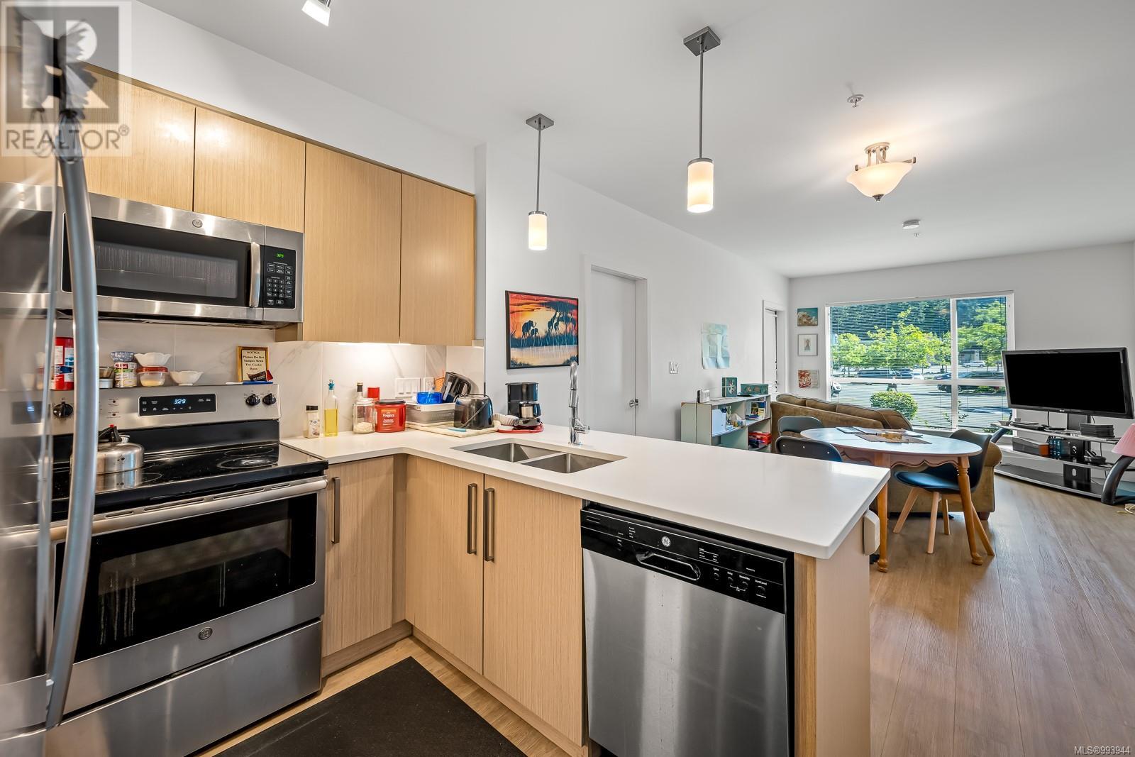 3070 Kilpatrick Ave Unit 208 Ave, Courtenay, BC V9N 0G7