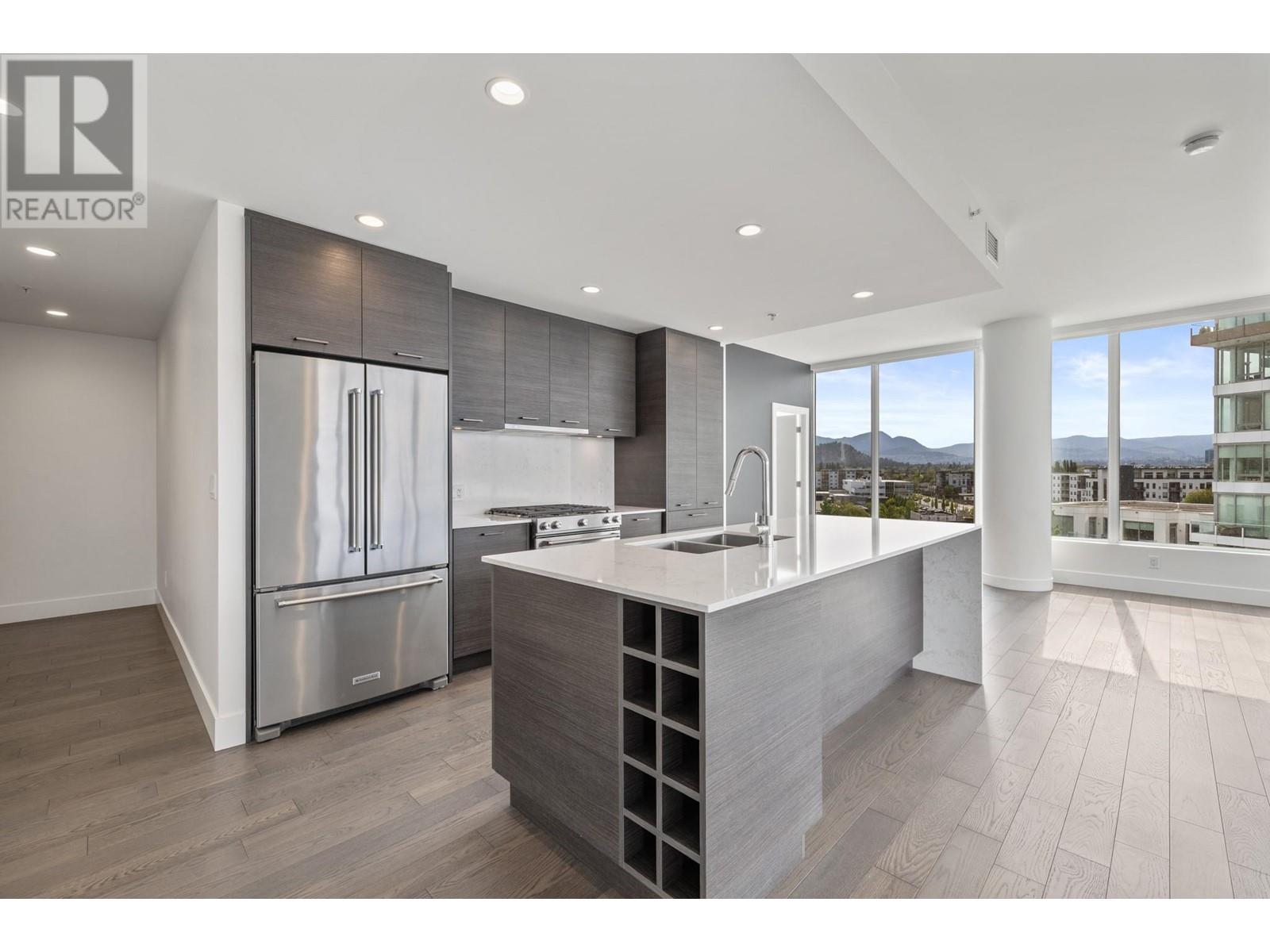 1181 Sunset Drive Unit 704, Kelowna, BC V1Y 0L4