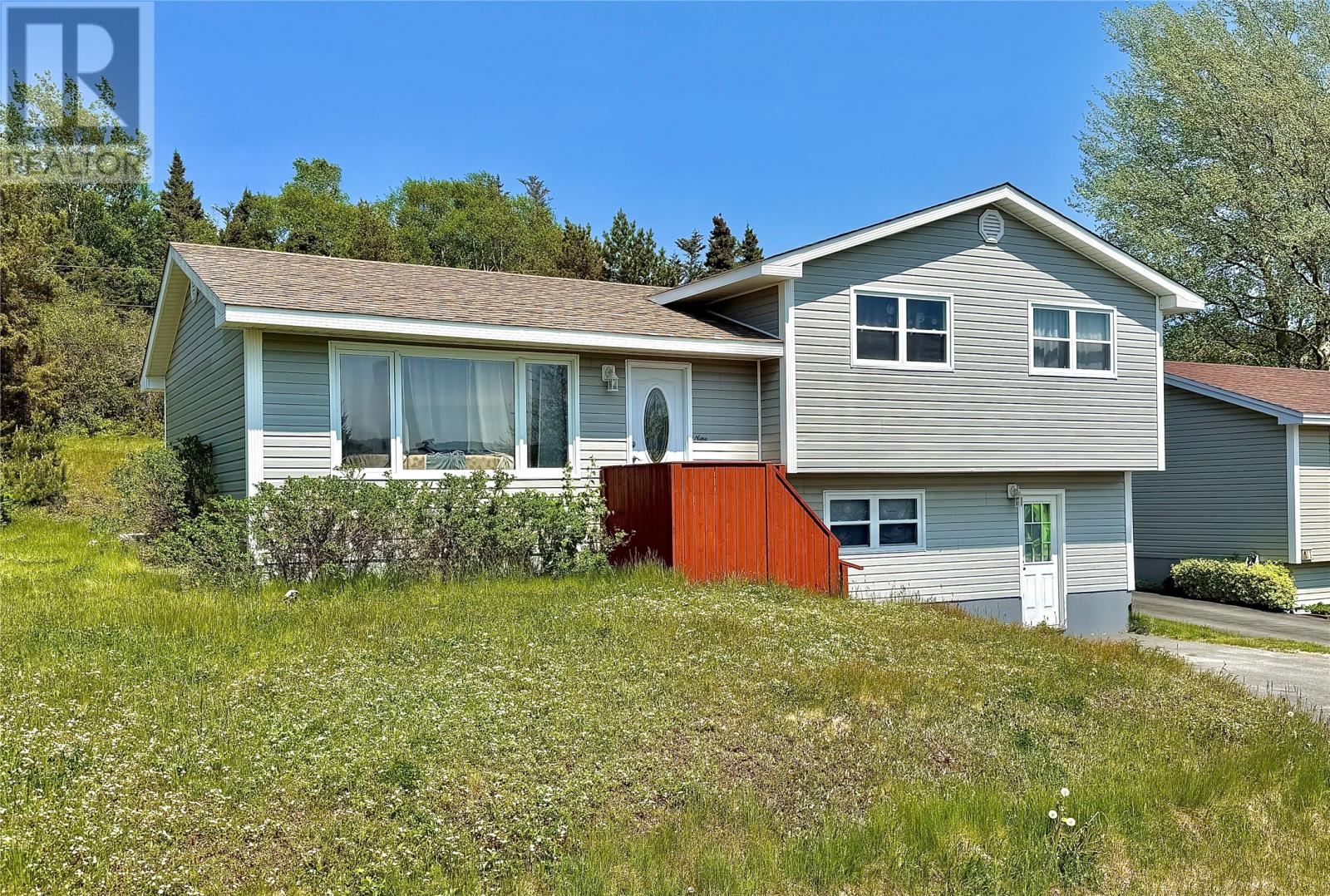 9 Valley View Hts, Clarenville, NL A5A 1Z9