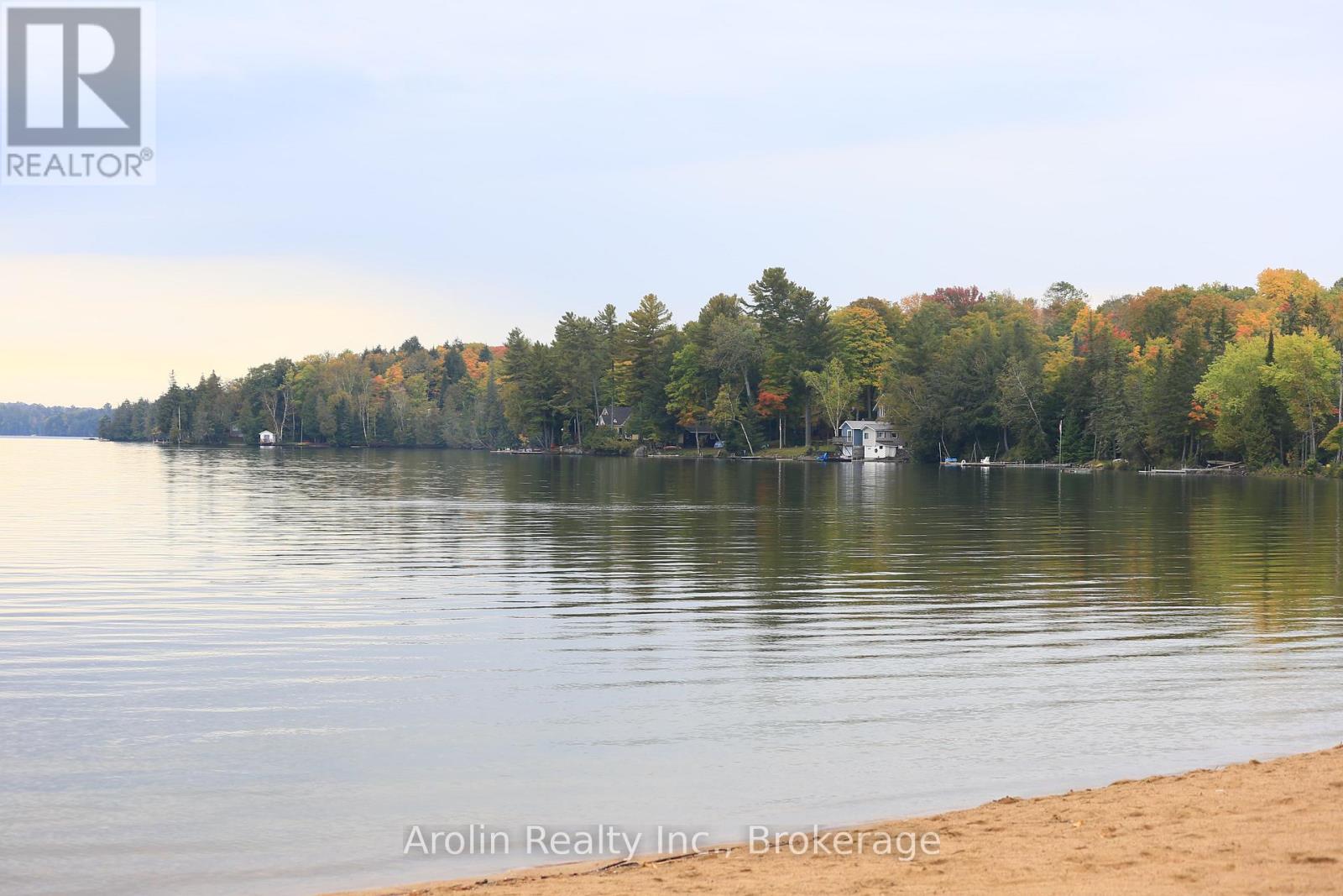 9 Woods Bay Rd, North Kawartha, ON K0L 1A0