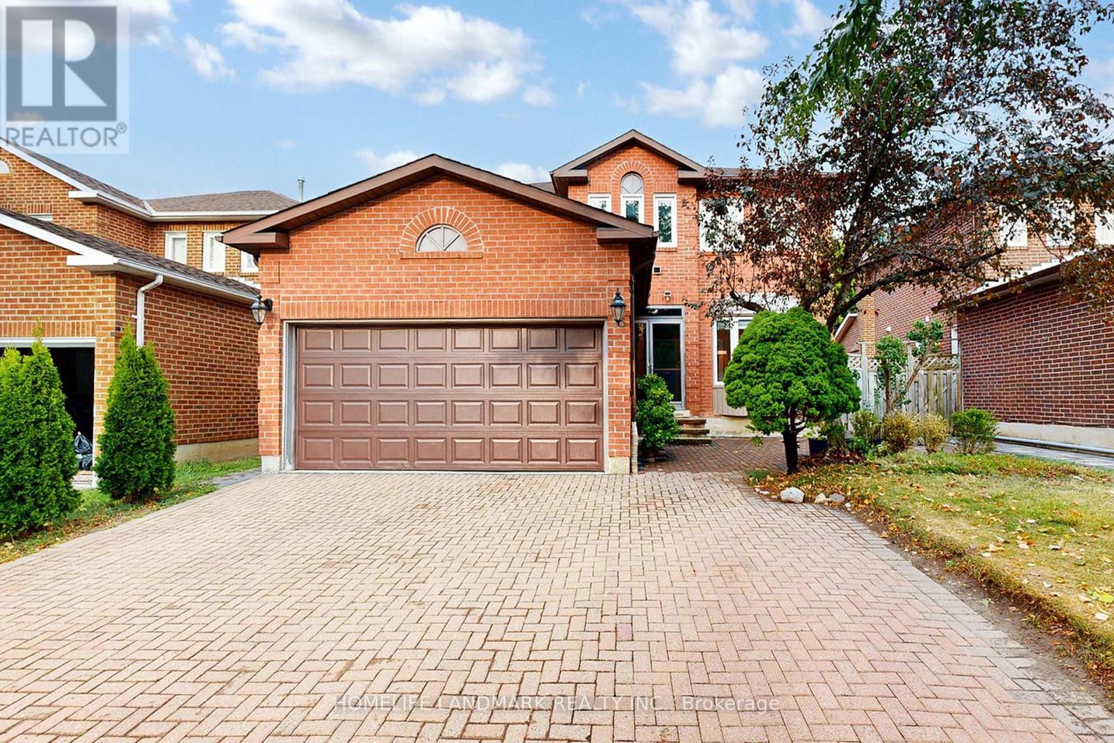 15 Hollingham Rd, Markham, ON L3R 7Y1