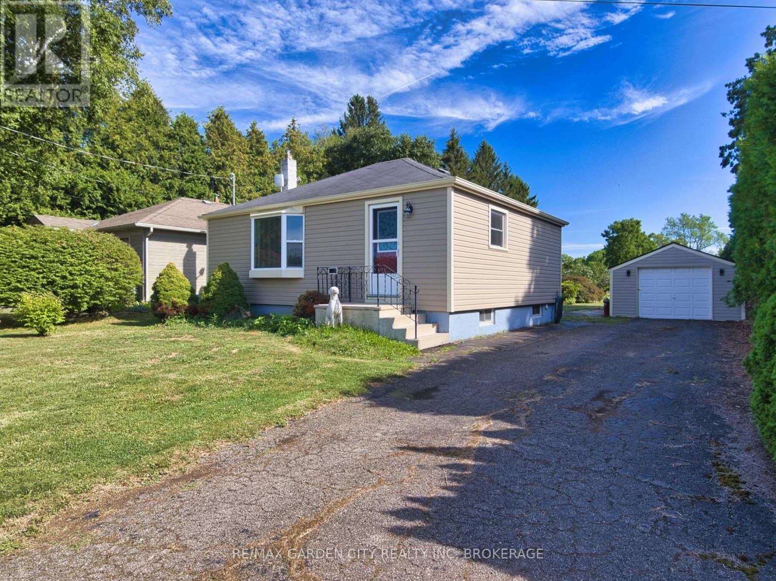 2430 Red Maple Ave, Lincoln, ON L0R 1S0