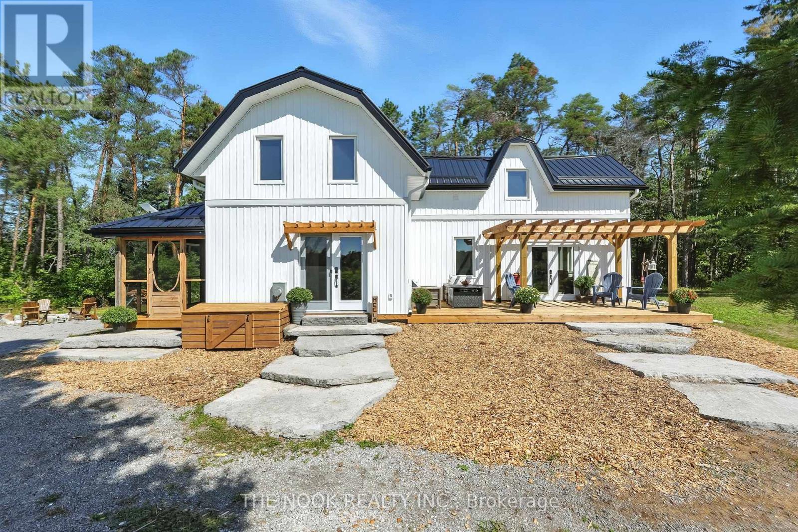 2011 Cty Road 121 Rd, Kawartha Lakes, ON K0M 1C0