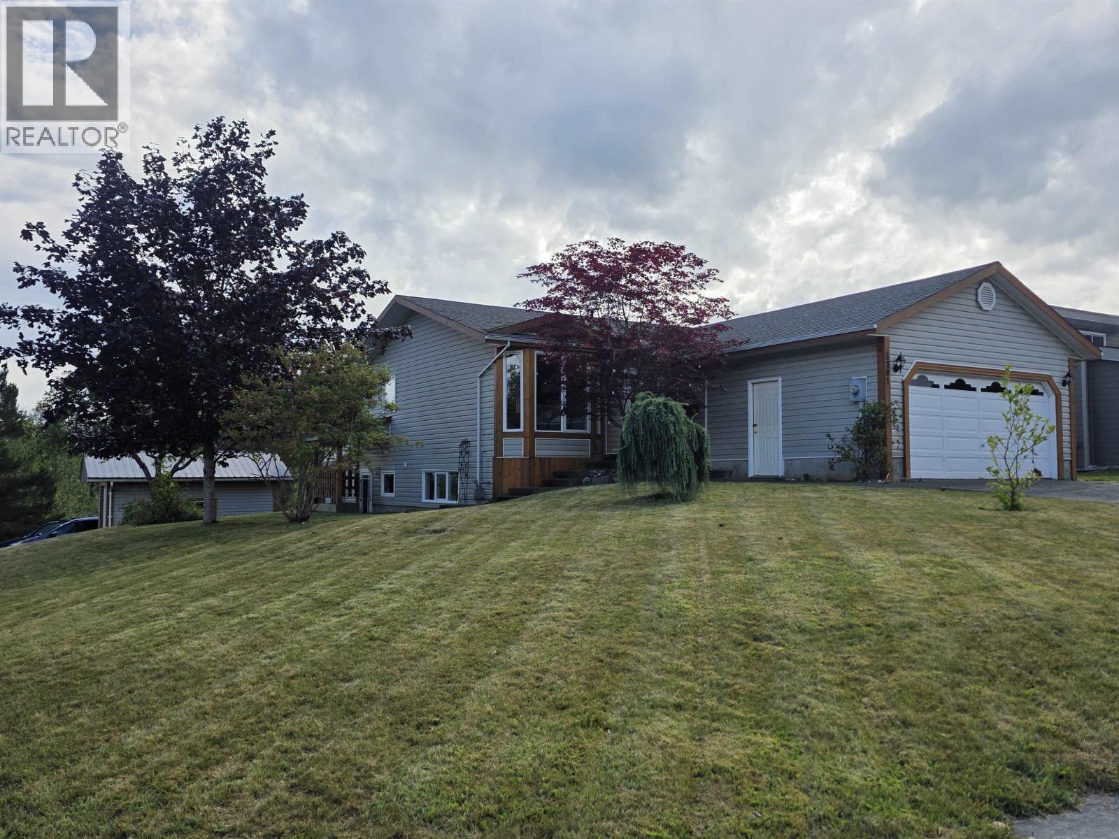 5301 Mountain Vista Dr, Terrace, BC V8G 4X4