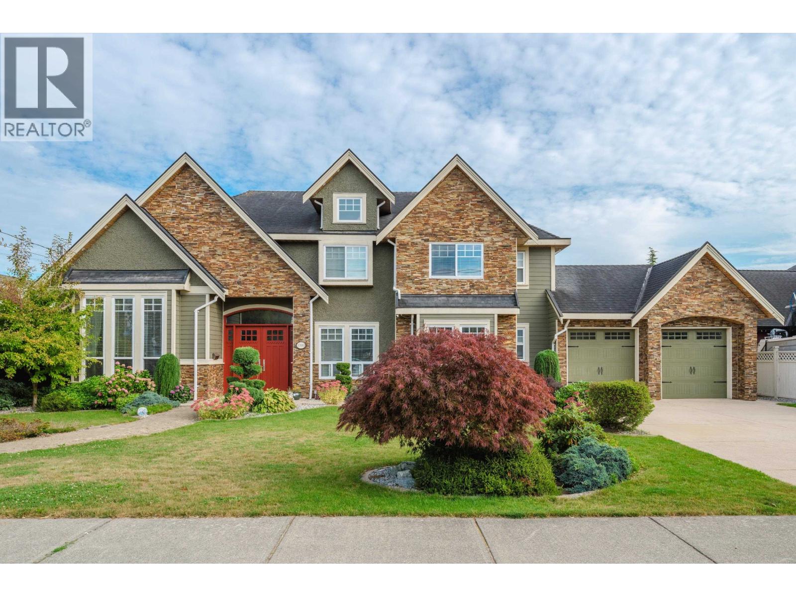 5300 Westminster Ave, Delta, BC V4K 2J2