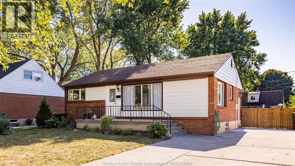3145 Academy, Windsor, ON N9E 2H5